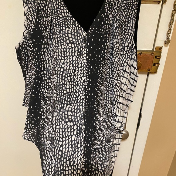 Hi lo printed blouse - Picture 5 of 6